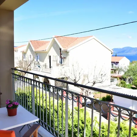 Angelo 4 * Karavomylos